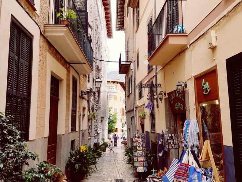 Spanish Around the&nbsp;World